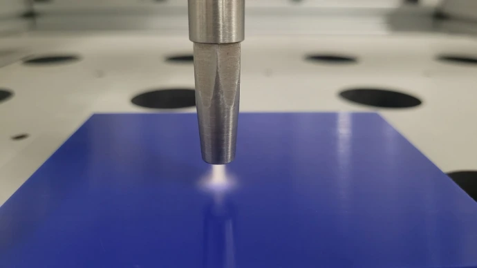 Plasma treatment of a polymer component